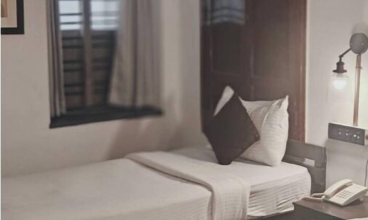 Royapettah Apartment | Heritage Style Studio Apartment In Royapettah