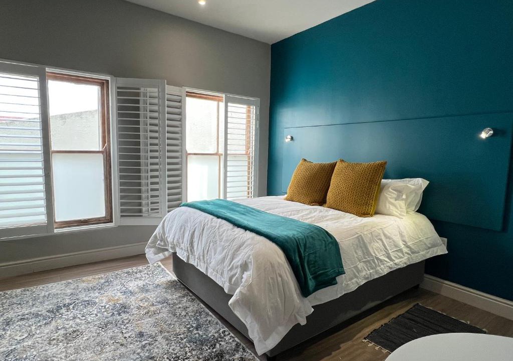 Hermanus City-Centre Apartment | Hermanus Waterfront Apartment no 17