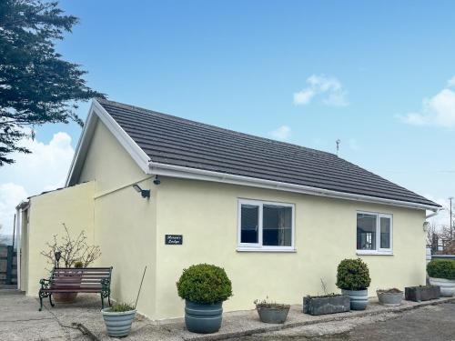 Porthyrhyd House | Heron's Lodge