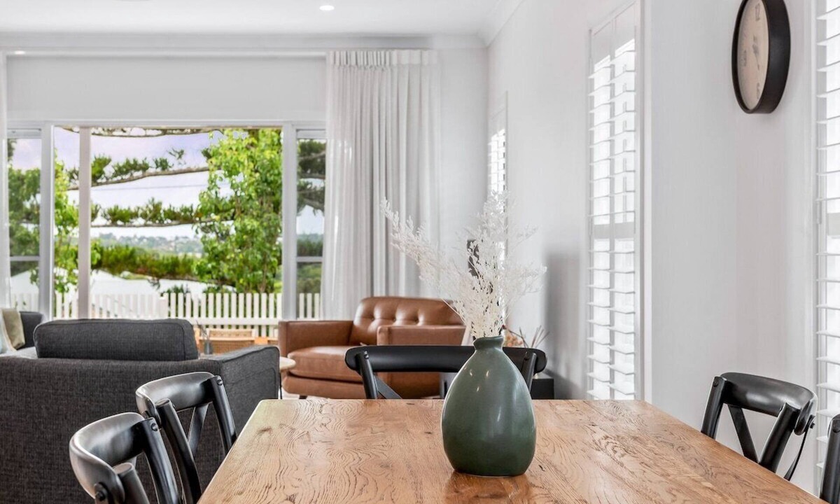 East Toowoomba House | Hestia Villa - Luxury Retreat near CBD and Grammar