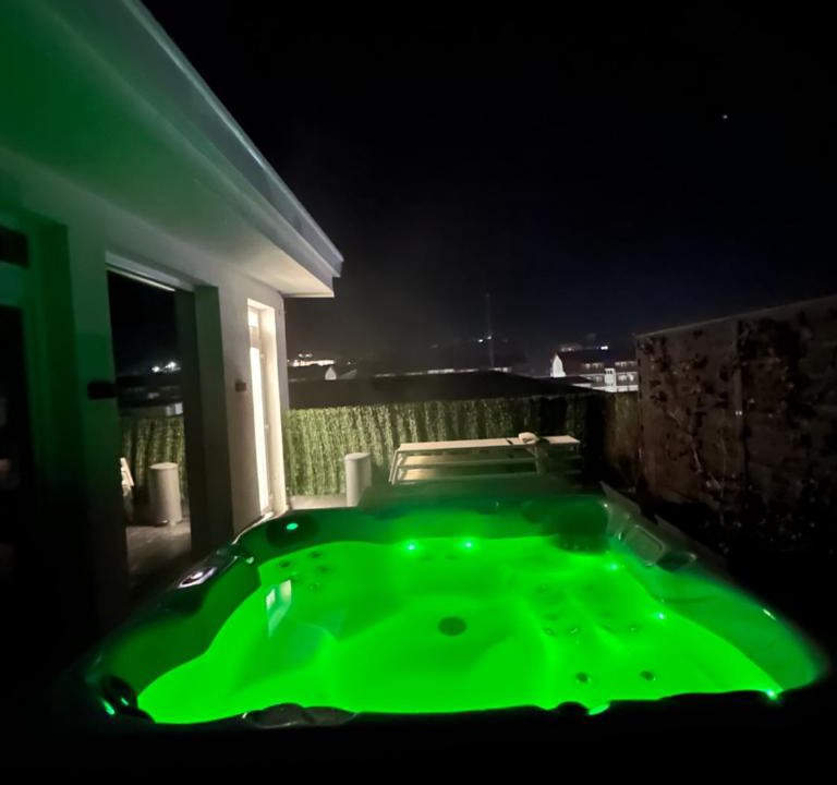 Floresti Apartment | HexHouse Luxury