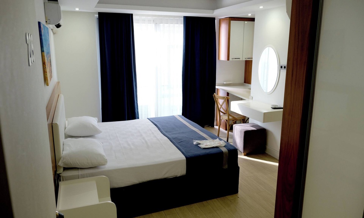 Eski Lara Hotel | Hey Lara Hotel