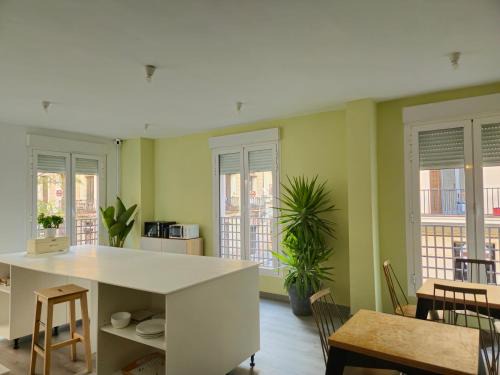 El Poble-sec Hostel | HeyLola! Hostel