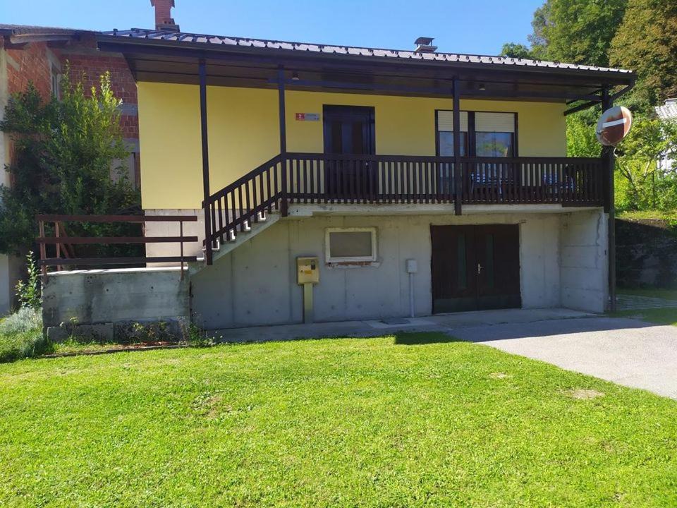 Podbela House | Hiša Belin