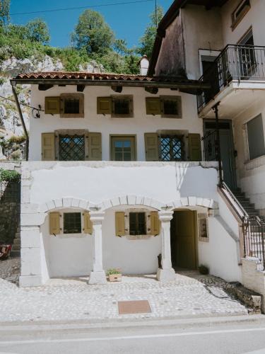 Kobarid House | Hiša Liza