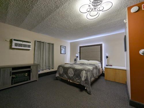 Hickory Hills Hotel | Hickory West Inn