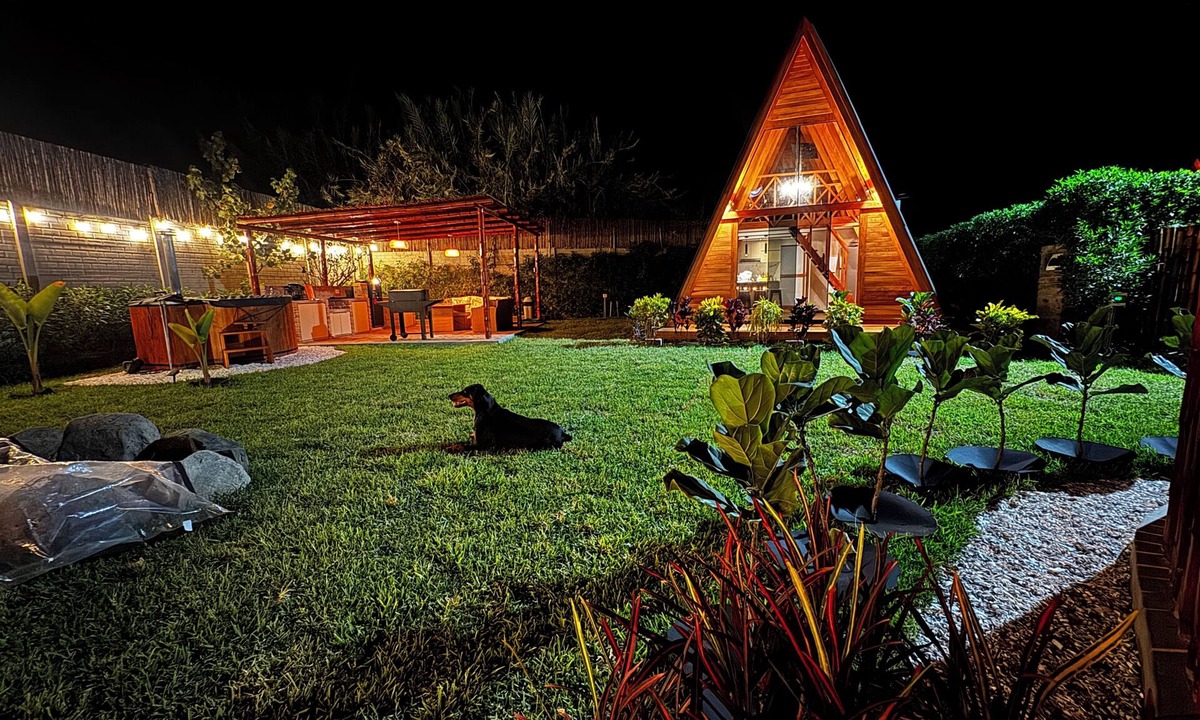 Mala Cabin | Hidden Luxury Cabin in Nature Jacuzzi, Fire Pit & Private Escape