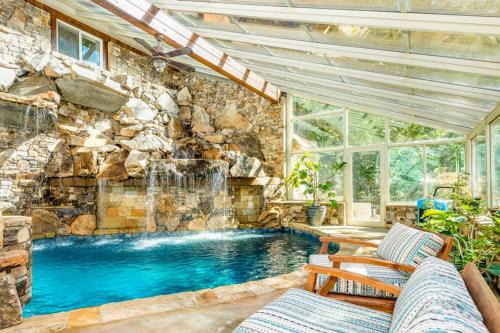 Rutherfordton House | Hidden Cove
