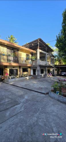 Daraga House | Hidden Forest-Style Home Private 3BR Retreat House