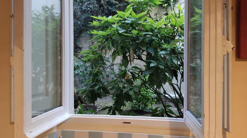 San Lorenzo Apartment | Hidden Gem by Duomo Ideal for 3 Sleeps 6