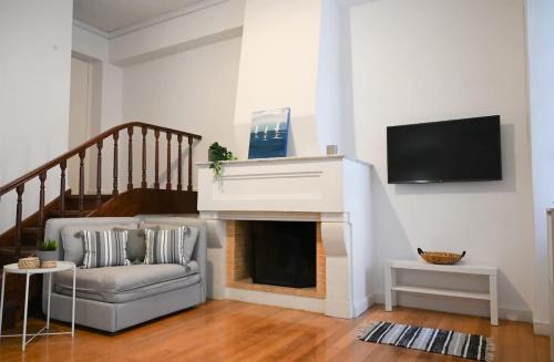 Paleopolis Apartment | Hidden Gem Convenient & Spacious