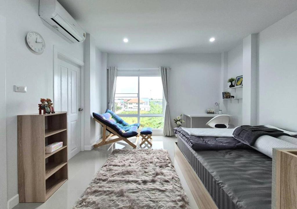 Thawi Watthana Apartment | Hidden Gems Residence