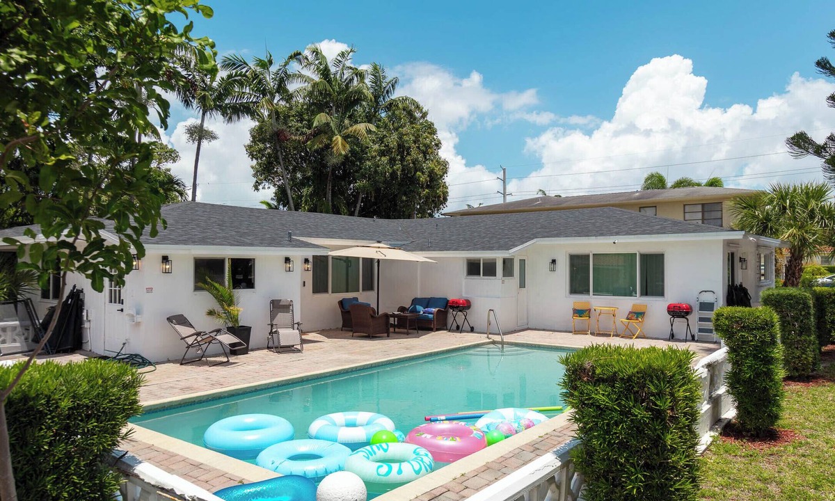 Coral Ridge Isles Apartment | Hideaway Studio · Pool · Backyard · Las Olas · Hard Rock · MAJOR INTERNATIONAL SPORTING EVENT 2026 · Sleeps 3