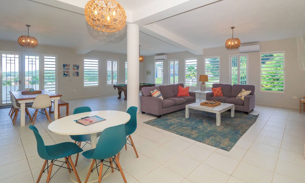 Mata de Platano Apartment | Hideaway with Wraparound Balcony: Beautiful Views, Great Vibes, Family Friendly