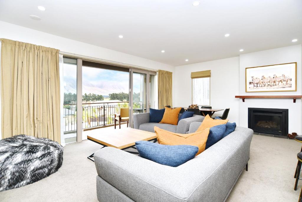 Windwhistle Apartment | High Country Villa 250 - Terrace Downs