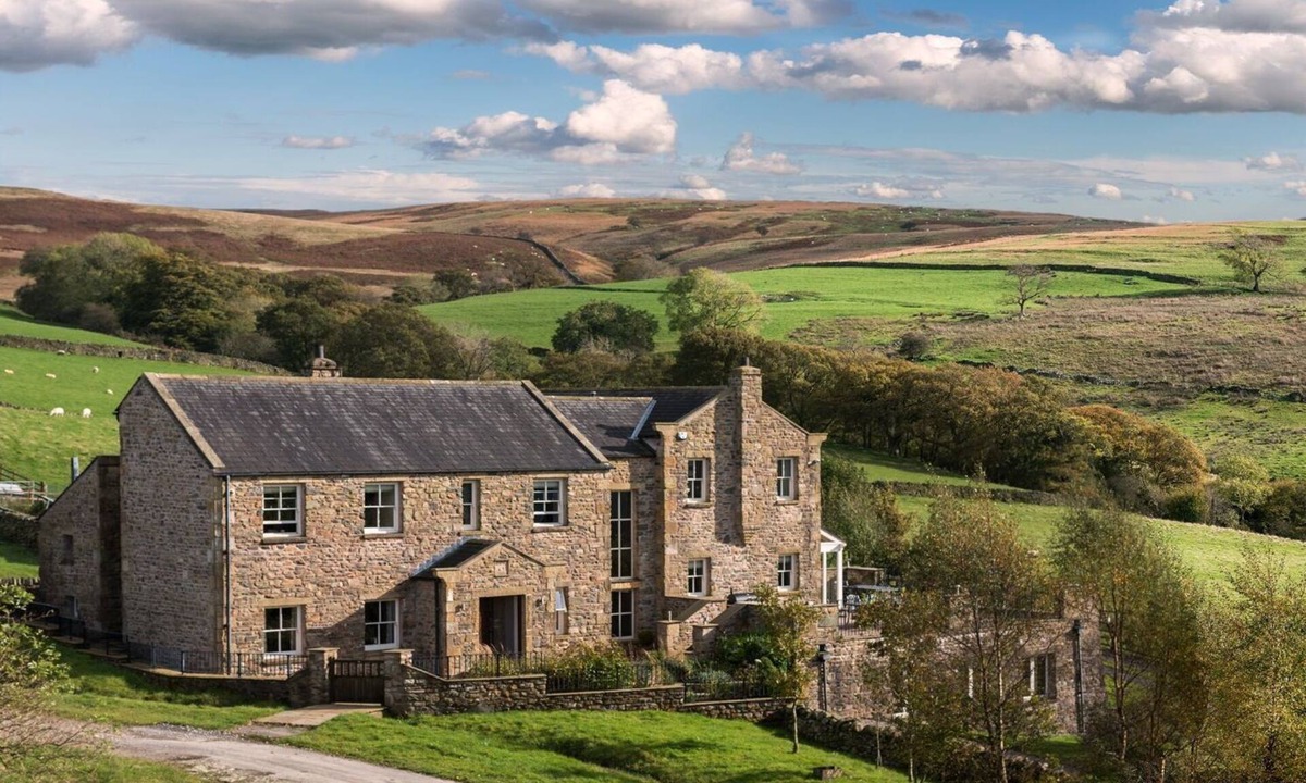 Bretherdale Cottage | HIGH FELLSIDE HALL, family friendly, with pool in Sedbergh