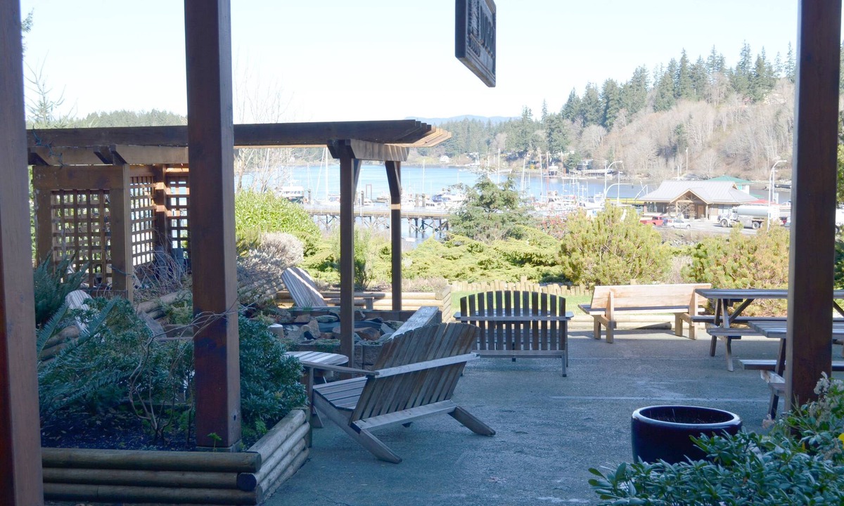 Quathiaski Cove Hotel | High Point Resort