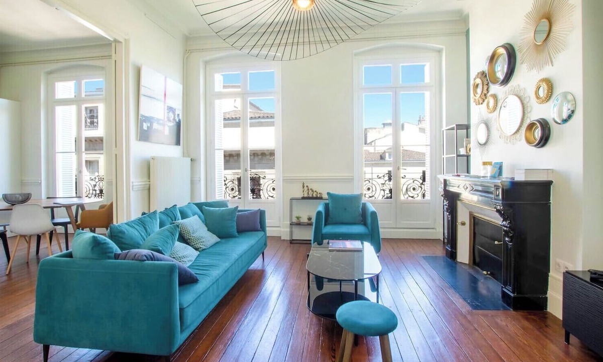 Hotel de Ville - Quinconces Apartment | High quality flat for 6 in the heart of the historic centre