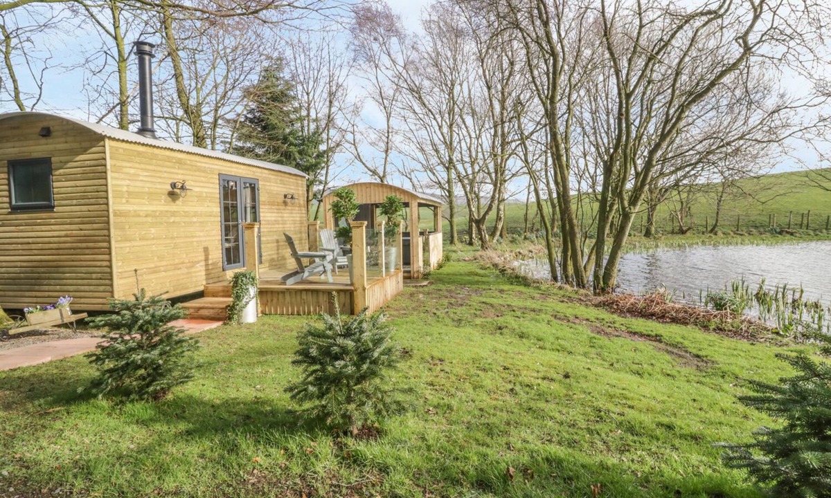 Wing Cottage | HIGH RIGG SHEPHERD'S DELIGHT, pet friendly in Brampton, Cumbria