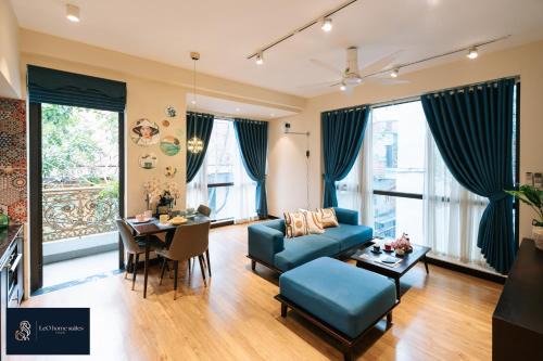Van Mieu Apartment | High-ser Apartment -2BR - NiceView - Parking - Spacious - In center