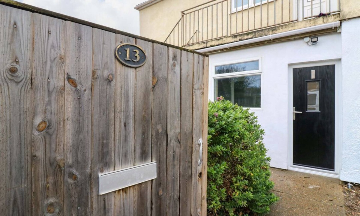 Whitstable Apartment | High Tide, Whitstable