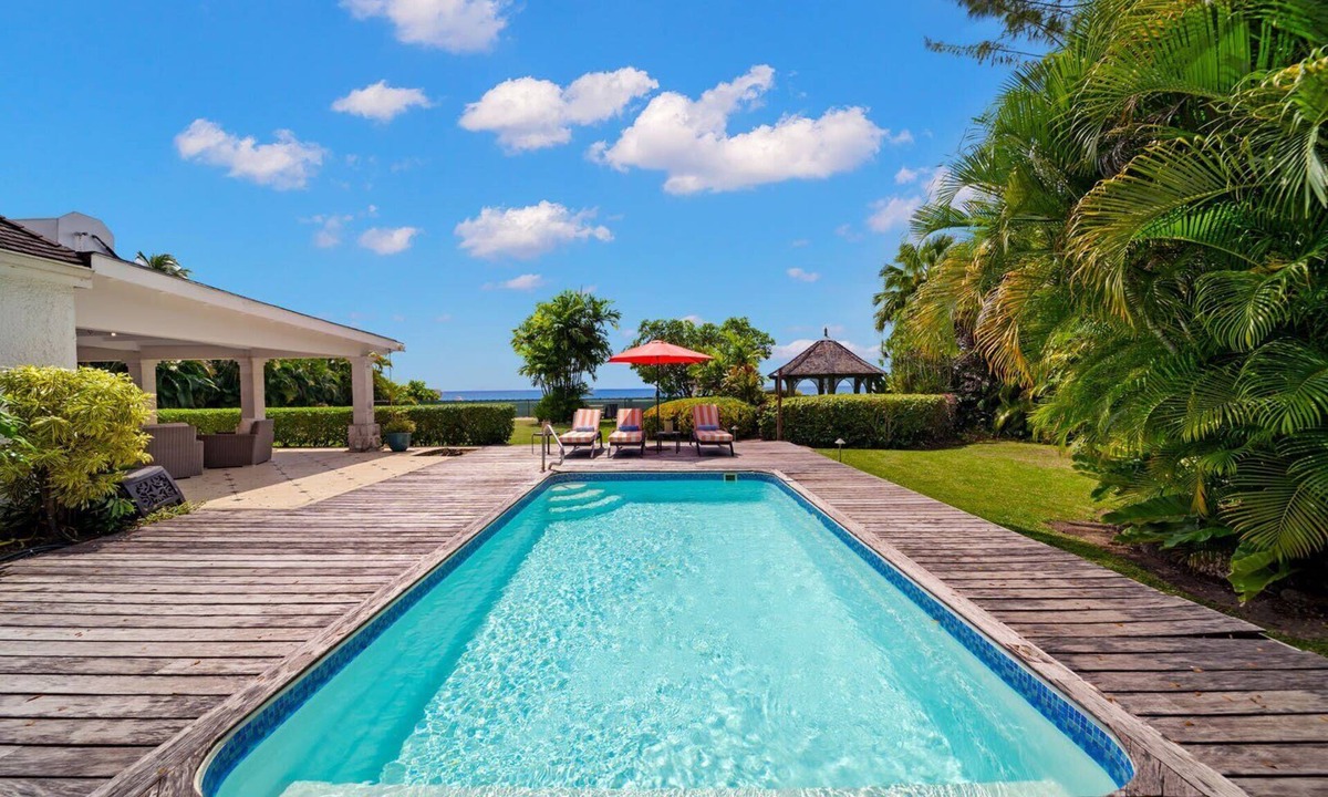 Gibbs Bay House | High Trees (4 bedrooms)