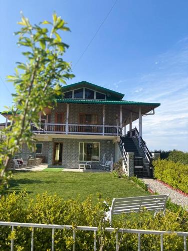 Tehri Range House | Highfield Villa