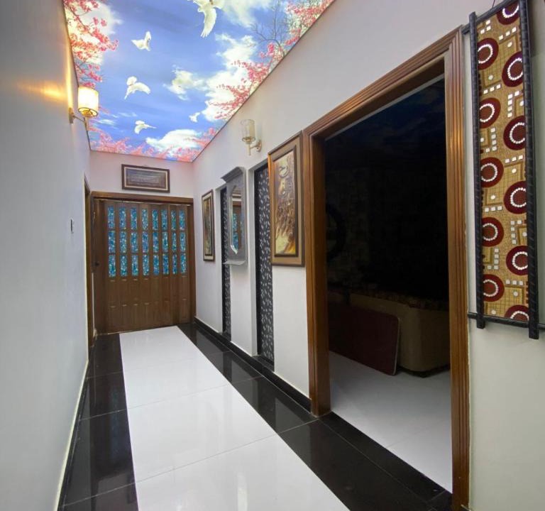Karachi Apartment | Highland Lodge