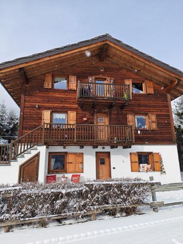 Periasc Apartment | Highlander - Appartamento Charmant con Vista e Spazio Esterno - Horizon Vacanze