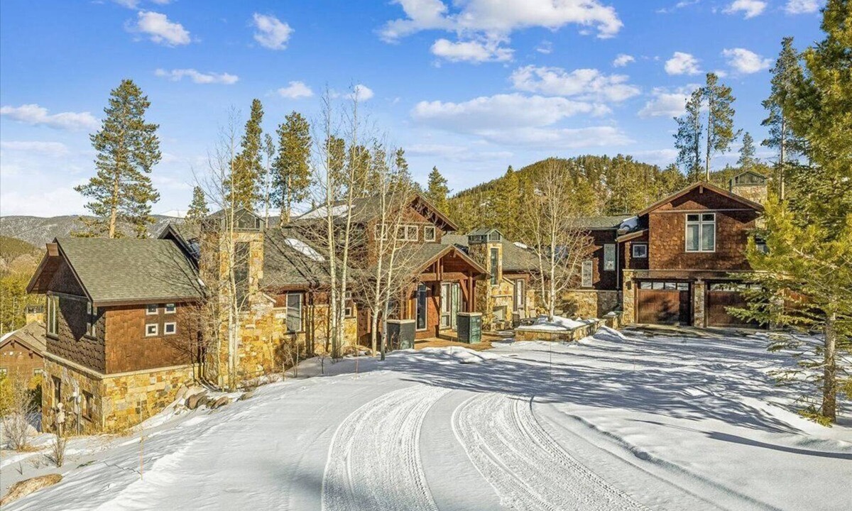 The Highlands House | Highlands Hideaway: Gorgeous Breckenridge Private Home with Private Hot Tub