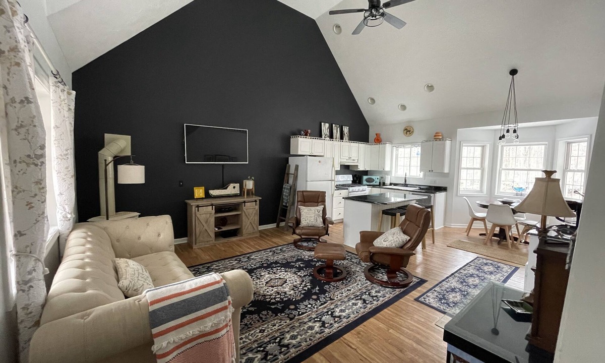 Cedar Ski Chalet | Highly rated 3 Bed,3 Bath, 0 cleaning fee dog friendly additional daily fee.