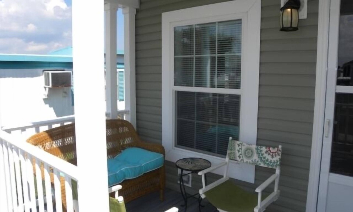 Montego Bay House | Highly sought after Montego Bay Community, Pools, Tennis, off of 130th street in North Ocean City MD