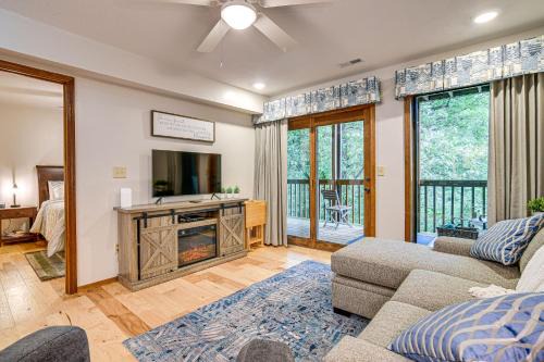 Notch Estates House | Hike & Leaf Peep! Condo 2 Mi to Silver Dollar City