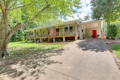 New Site House | Hike On-Site: Classic Cabin Nature Retreat