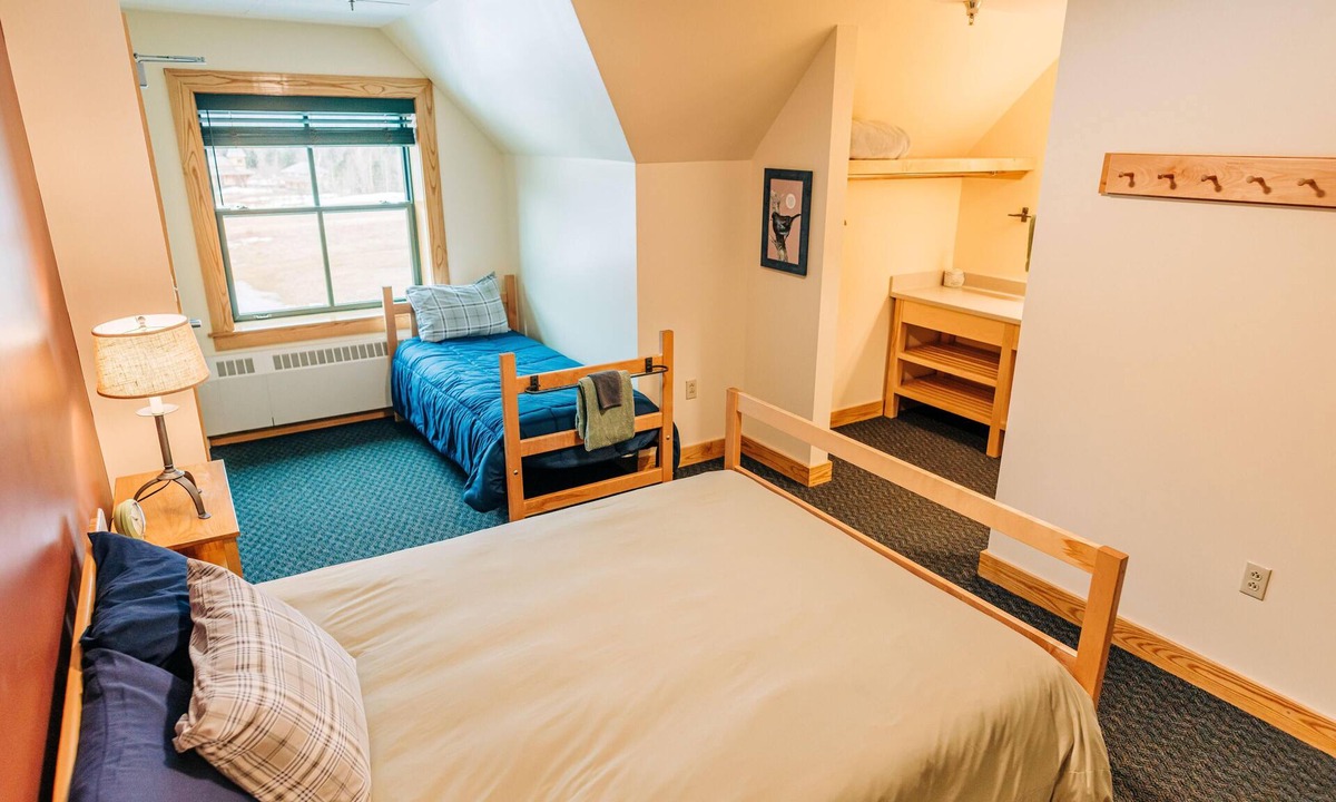 Carroll Condo | Hike & Ski Haven in Bretton Woods, Onsite Trailhead Access, Full Breakfast