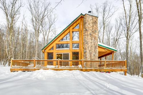 Terra Alta House | Hike, Ski & Raft: Terra Alta Cabin w/Large Deck