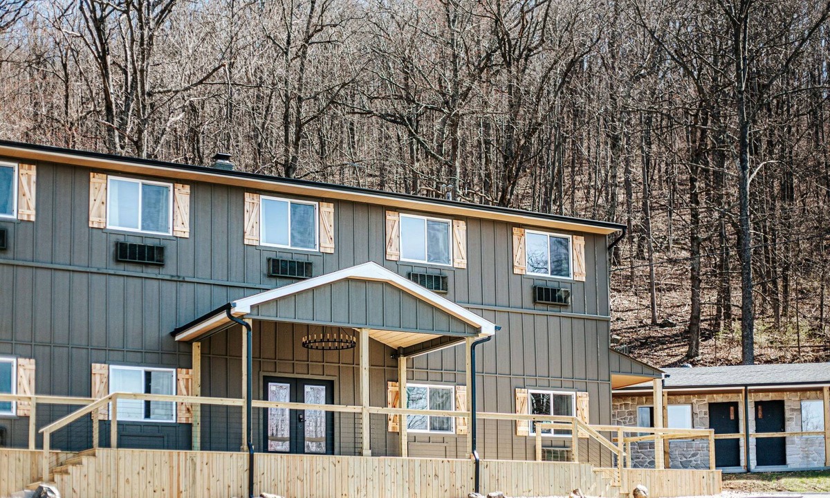 Waynesboro Apartment | Hiker's Basecamp at Blue Ridge