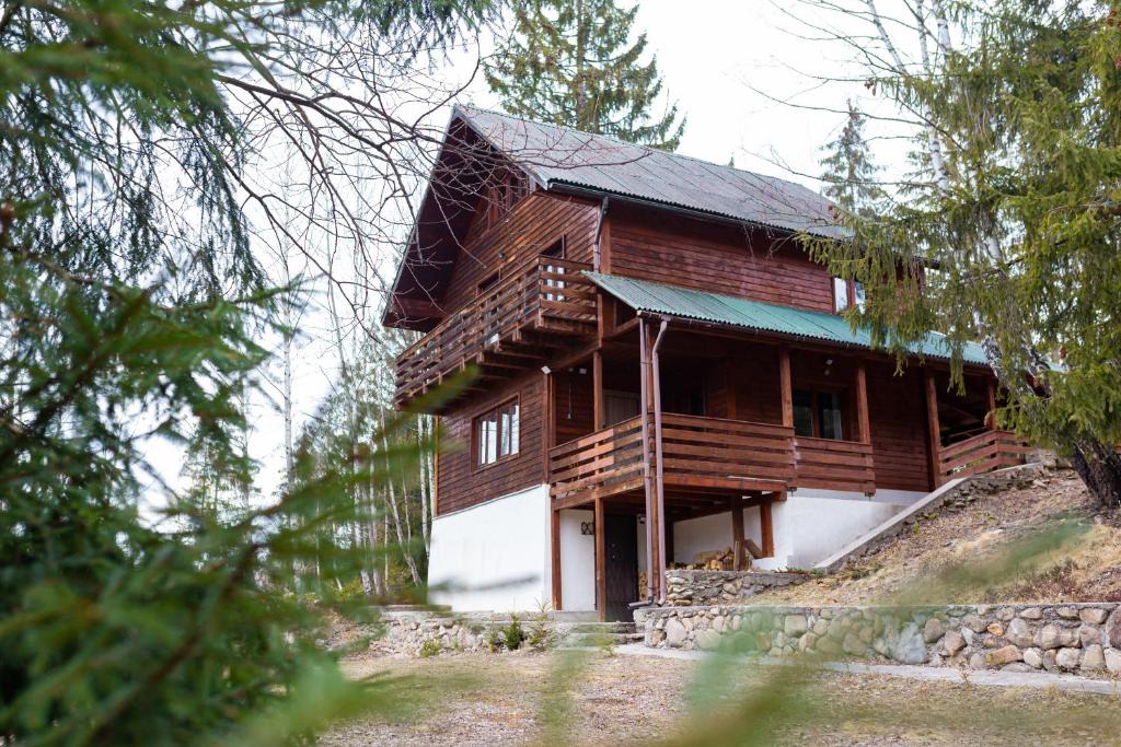 Calatele Ski Chalet | Hill Chalet