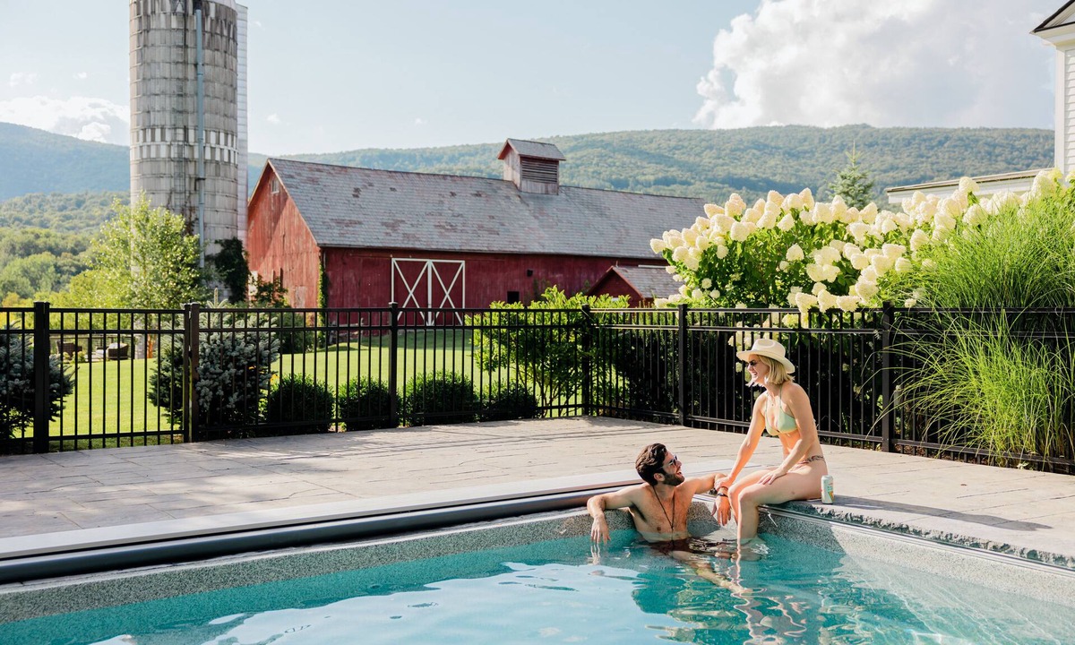 Sunderland Bed & Breakfast | Hill Farm Inn