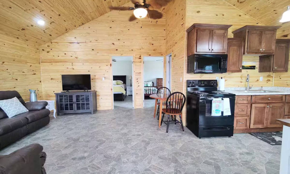 Summertown Cabin | Hill Side Retreat