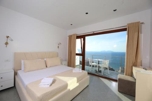 Vlore Apartment | Hill Suites
