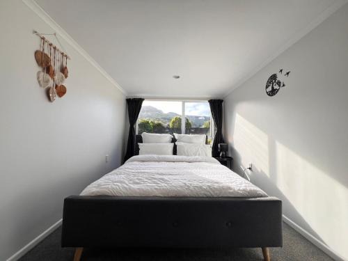Tawa Apartment | Hill View Abode Tawa