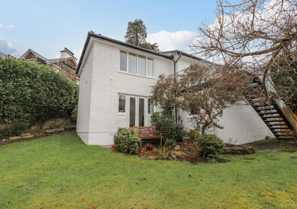 Ambleside House | Hillhead