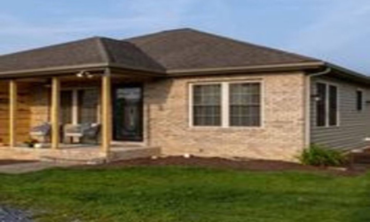 Broadway House | HILLTOP HIDEAWAY❤️Fire Pit~Grill~3BR~Pets❤️