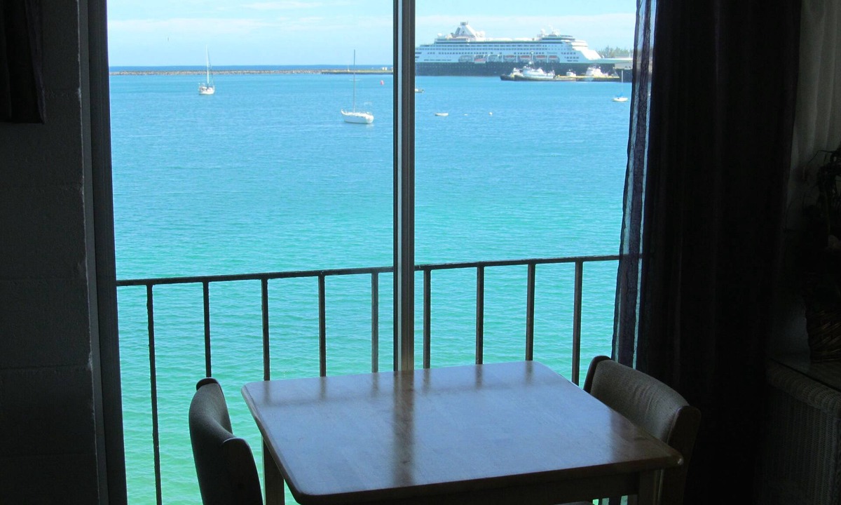 Hilo Hotel | Hilo Reeds Bay Hotel