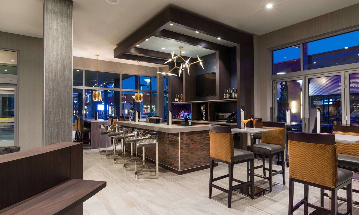 Foxboro Hotel | Hilton Garden Inn Foxborough Patriot Place