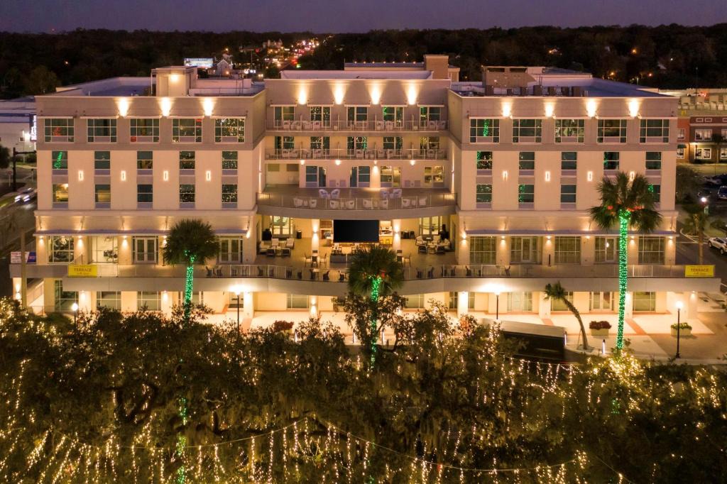 Historic Downtown Hotel | Hilton Garden Inn Ocala Downtown, Fl