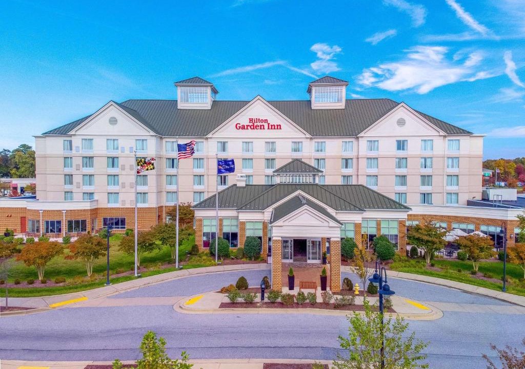 St. Charles Hotel | Hilton Garden Inn Waldorf