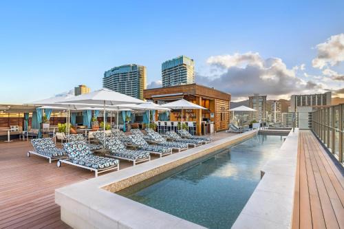 Waikiki Resort | Hilton Grand Vacations Club Hokulani Waikiki Honolulu