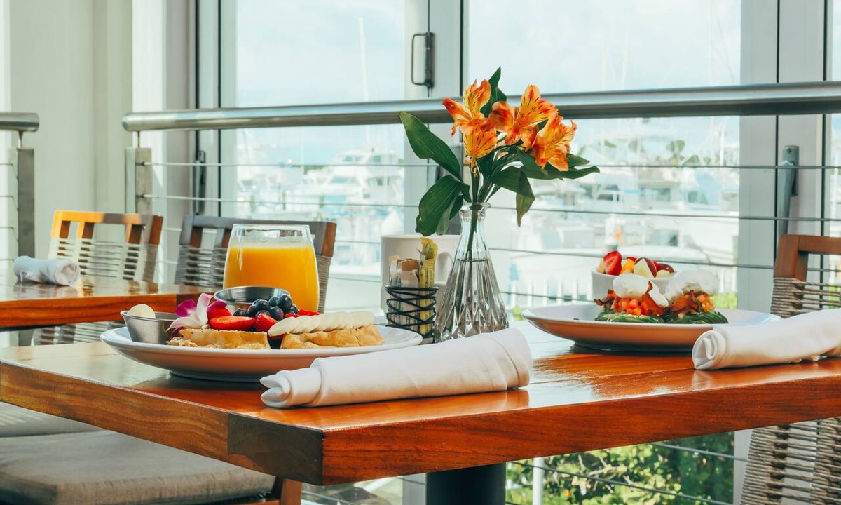 Key West Hotel | Hilton Key West Resort & Marina